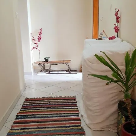 Sunny In Quiet Part Of Centre Apartment Sarande